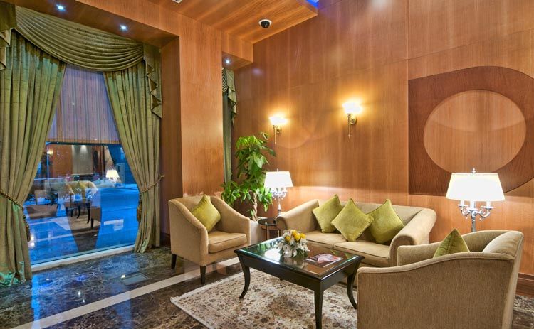 Wiseman Grand Hotel Doha Exteriör bild Lobby