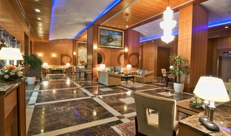 Wiseman Grand Hotel Doha Exteriör bild Lobby