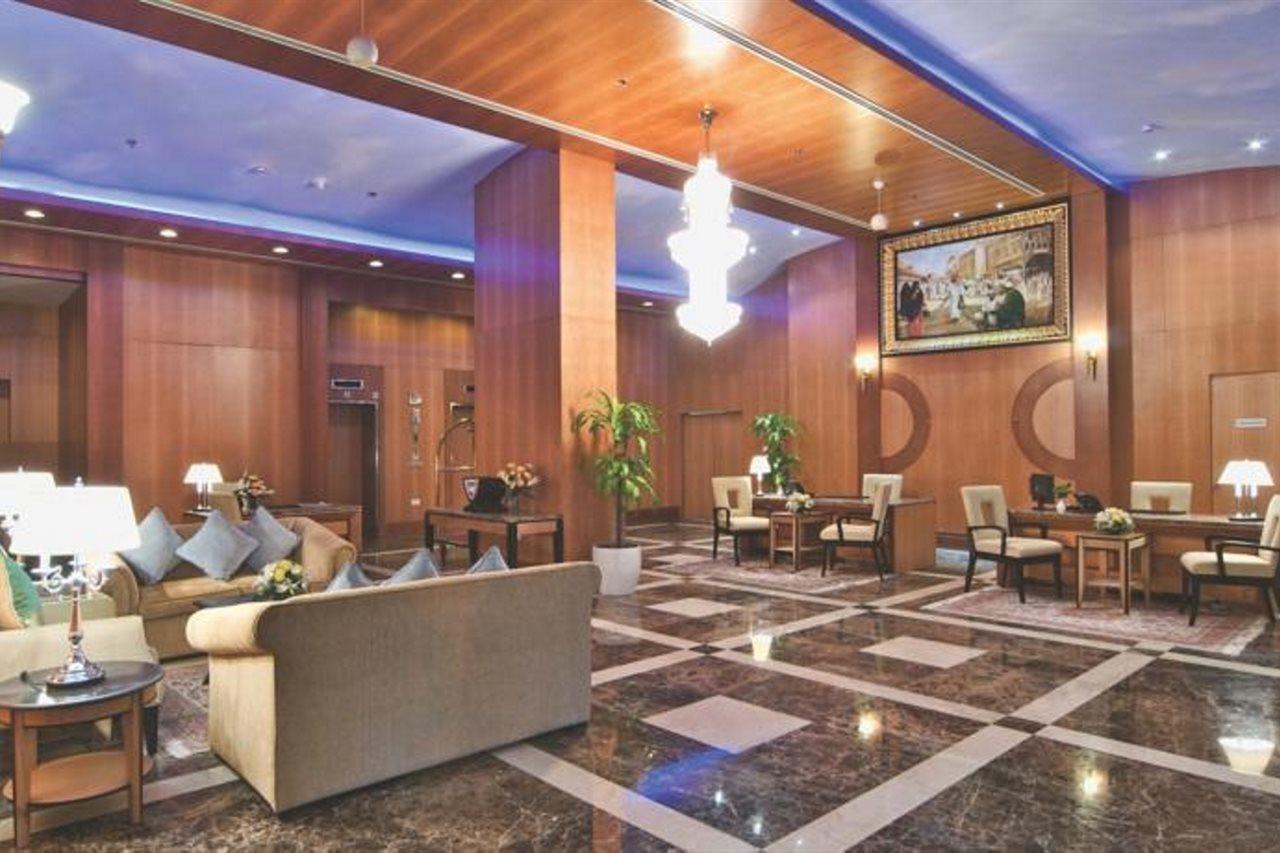 Wiseman Grand Hotel Doha Exteriör bild Lobby