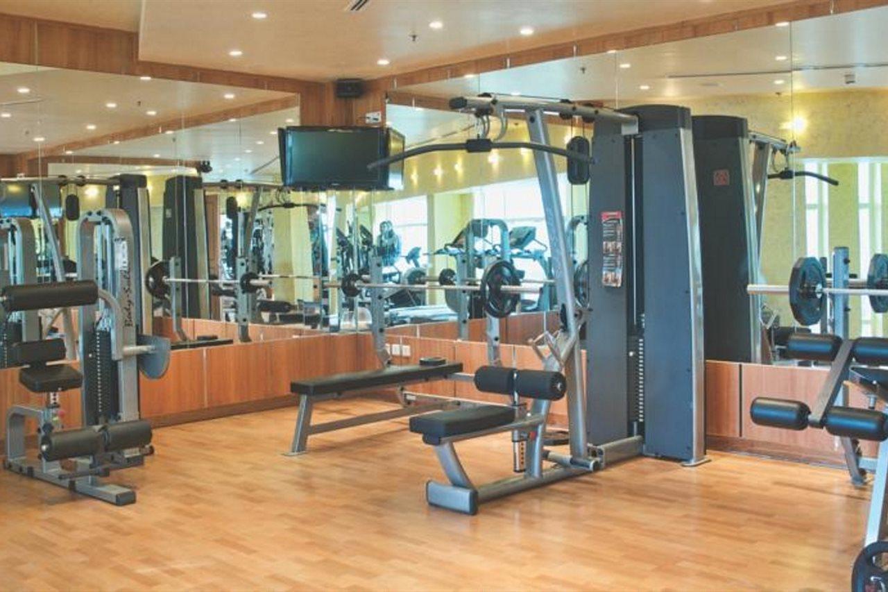 Wiseman Grand Hotel Doha Exteriör bild A gym in a hotel